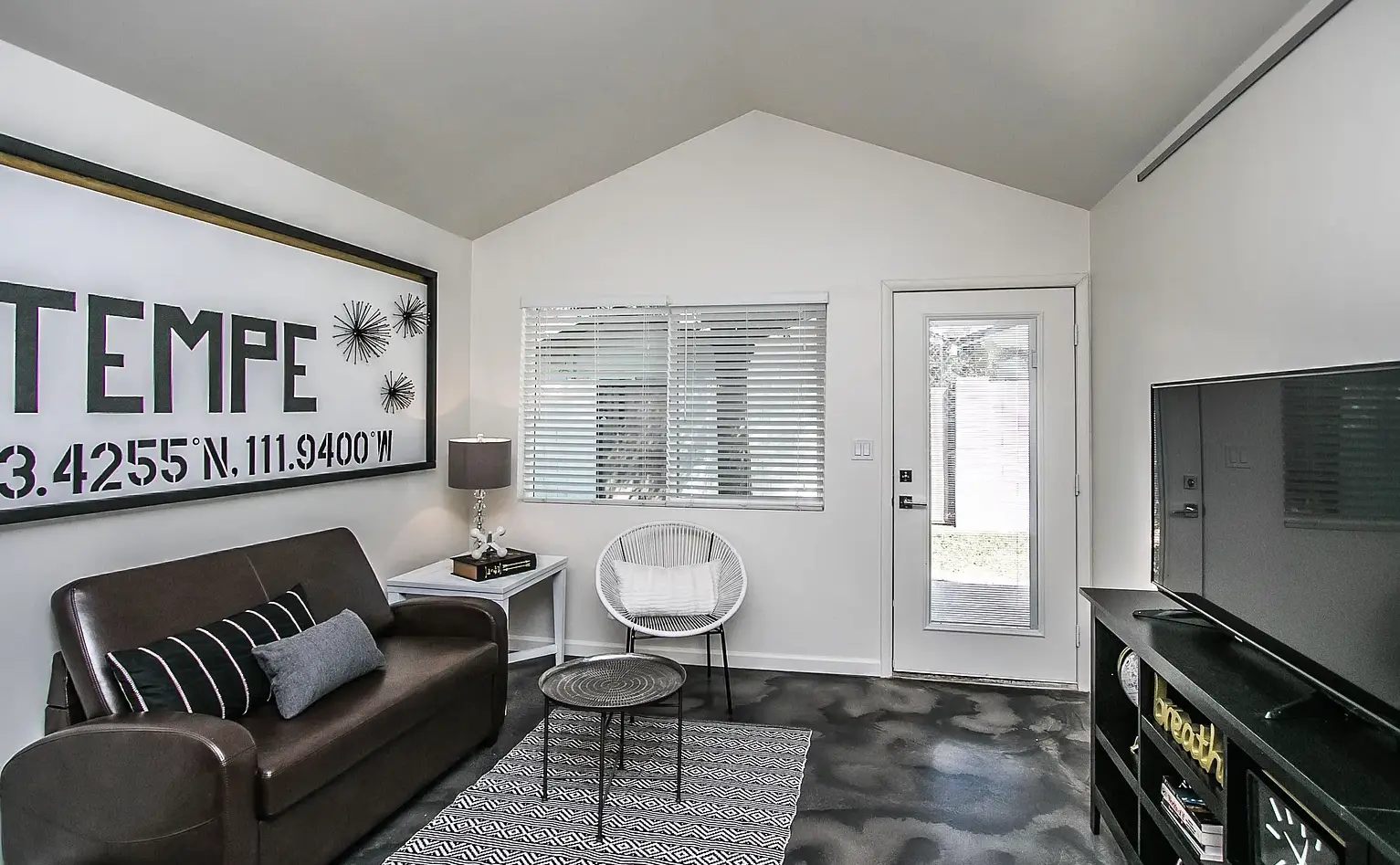 Tempe Cottages Banner 2